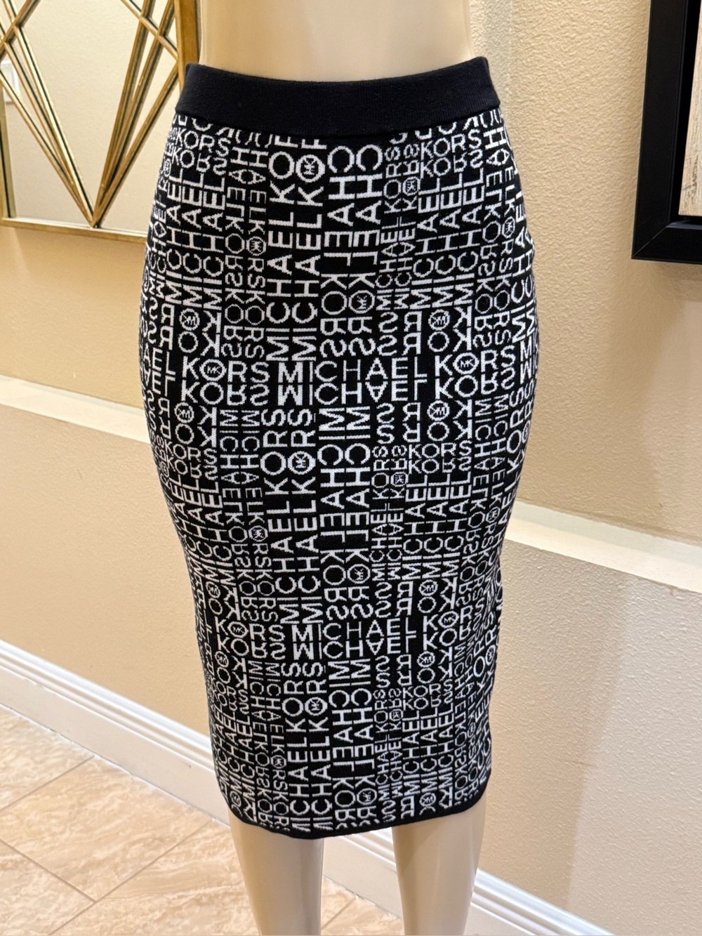 Michael Kors MK Monogram Logo Black White Knitted Women's Pencil Skirt Sze Small